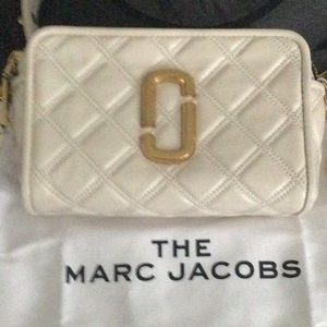 the MARC JACOBS crossbody Quilted softshot